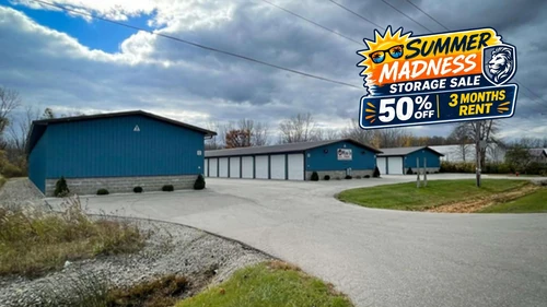 Lok Safe Storage - 2189 Woodale Ave storage facility exterior view
